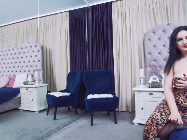 Sex chat gratuit in direct cu CassidyVelvet pe BongaCams