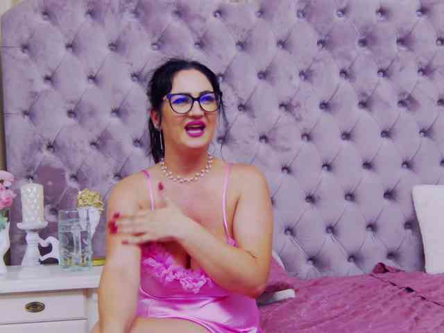 free online adult chat CassidyVelvet