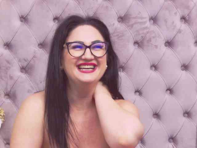 CassidyVelvet webcam