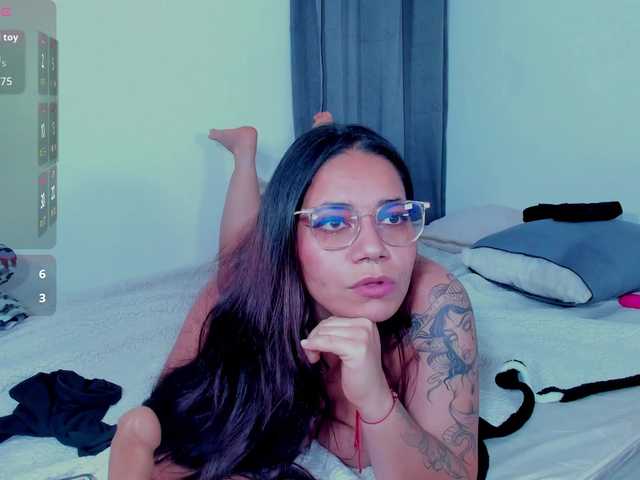 MABELANDDANNY's BongaCams show and profile