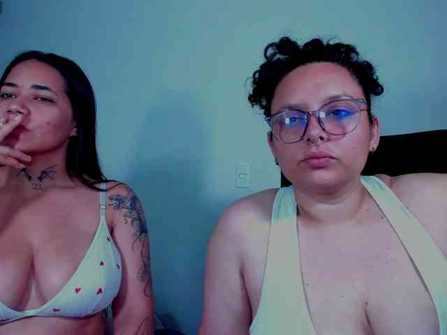 MABELANDDANNY webcam