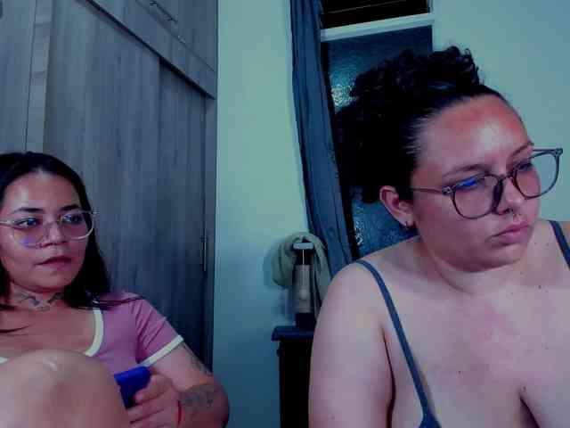 MABELANDDANNY webcam