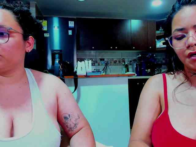 MABELANDDANNY webcam