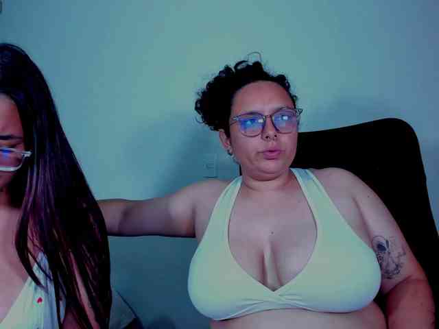 MABELANDDANNY webcam