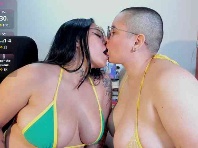 MABELANDDANNY webcam