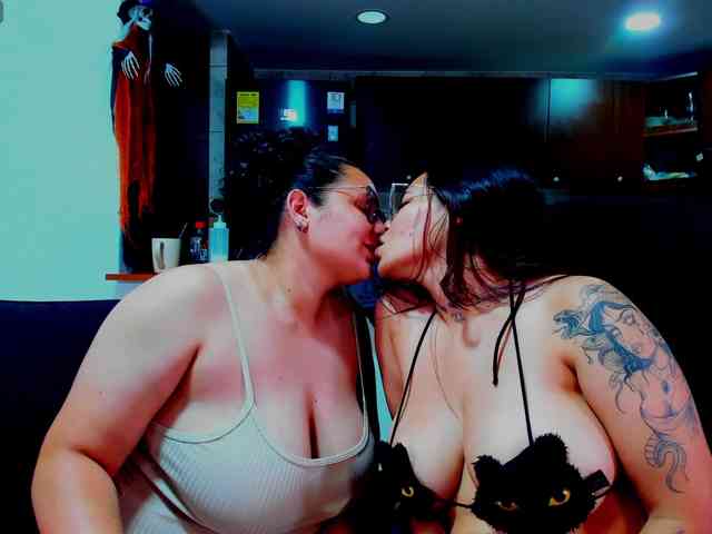 MABELANDDANNY webcam
