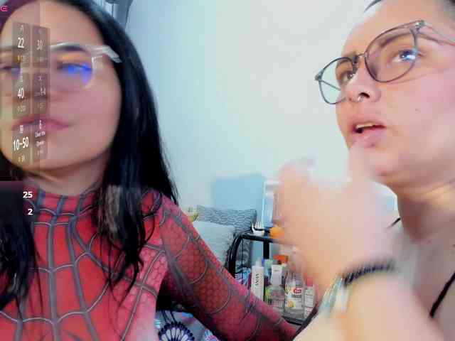MABELANDDANNY webcam