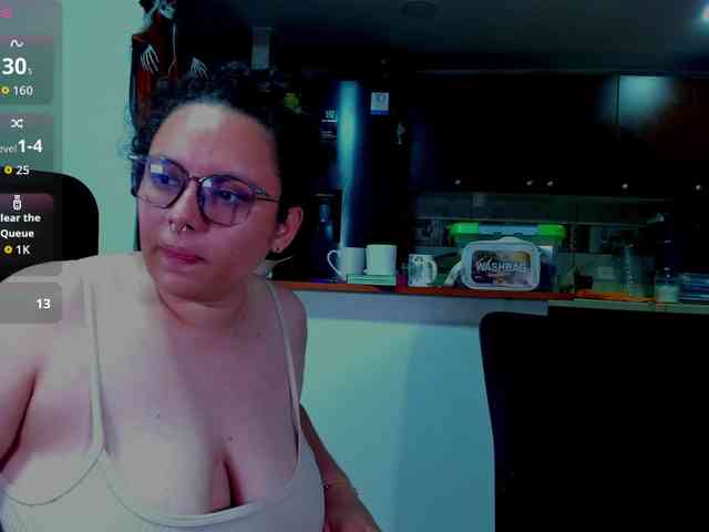 MABELANDDANNY webcam