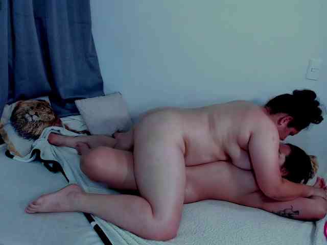 MABELANDDANNY webcam