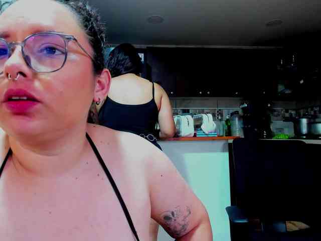 MABELANDDANNY webcam