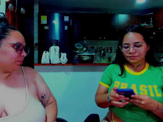 MABELANDDANNY webcam