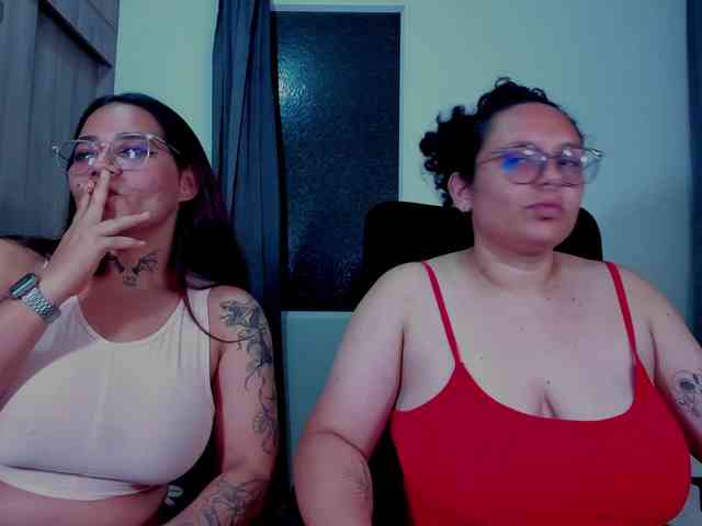 MABELANDDANNY webcam