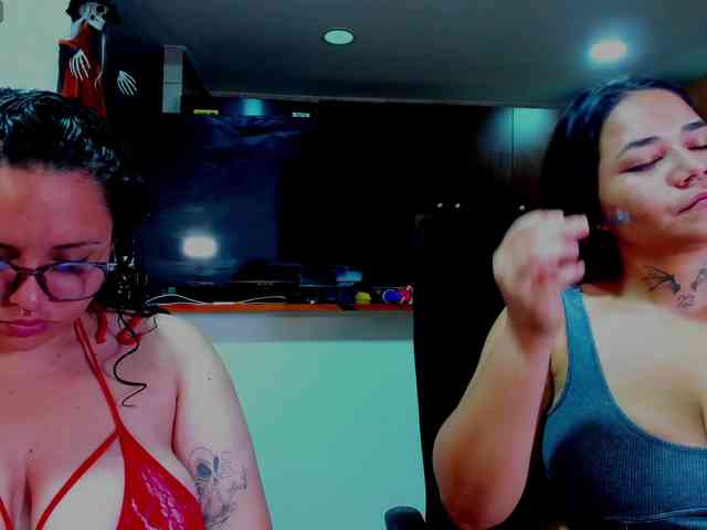 MABELANDDANNY webcam
