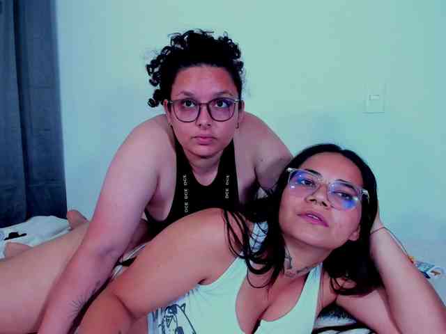 MABELANDDANNY webcam