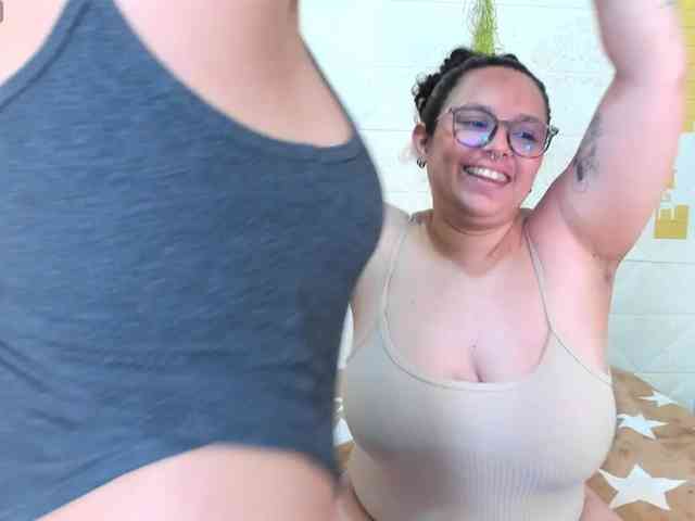 MABELANDDANNY webcam