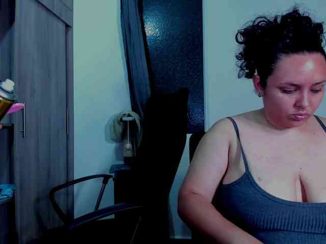 MABELANDDANNY webcam