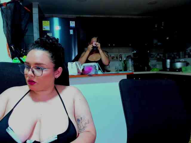 MABELANDDANNY webcam