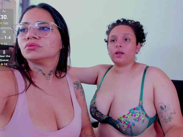 MABELANDDANNY webcam