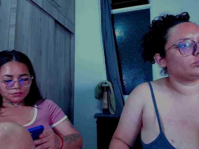 MABELANDDANNY webcam