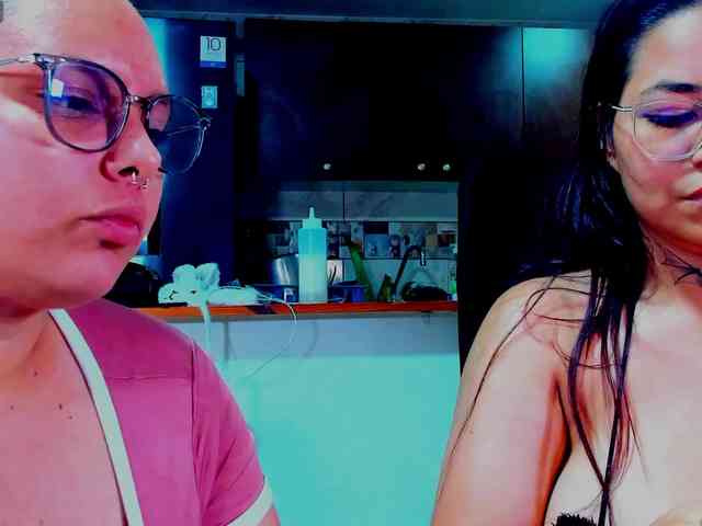 MABELANDDANNY webcam