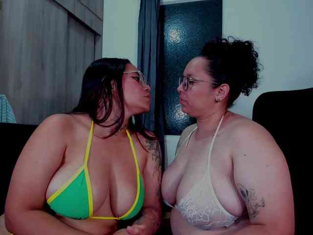 MABELANDDANNY webcam