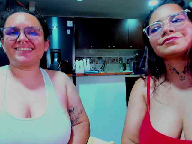 MABELANDDANNY webcam