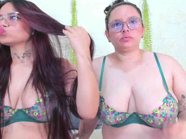 MABELANDDANNY webcam
