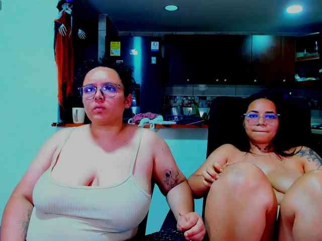 MABELANDDANNY webcam