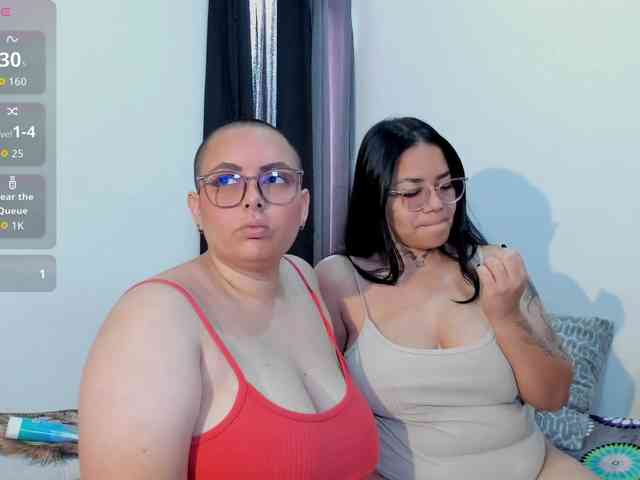 MABELANDDANNY webcam