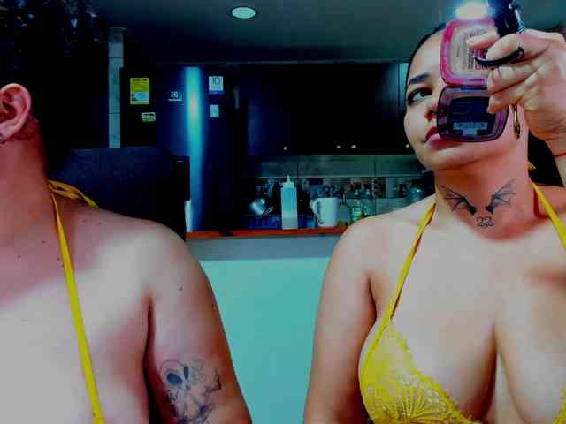 MABELANDDANNY webcam