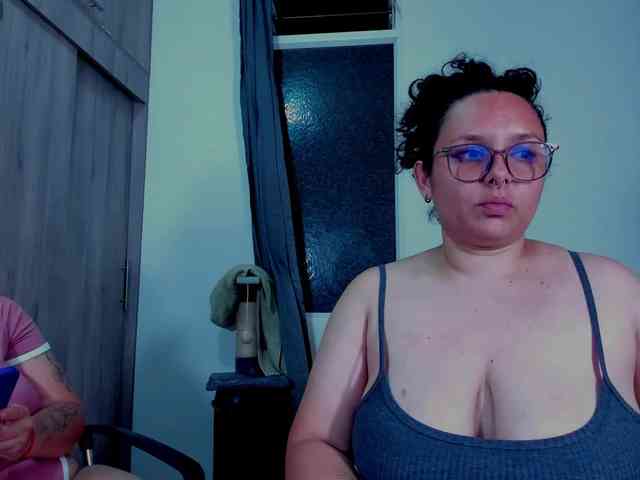 MABELANDDANNY webcam