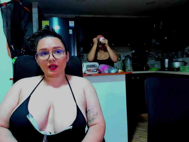MABELANDDANNY webcam
