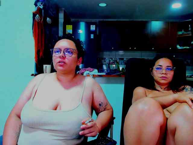MABELANDDANNY webcam