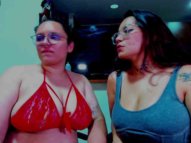 MABELANDDANNY webcam
