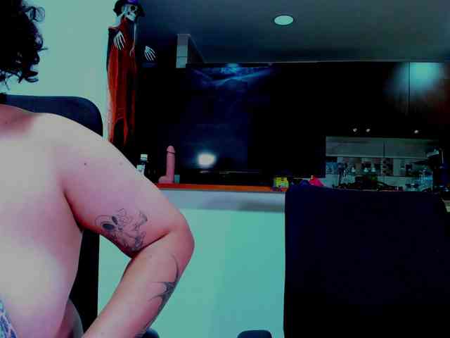 MABELANDDANNY webcam