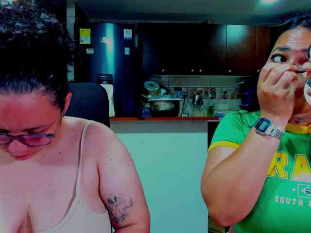 MABELANDDANNY webcam