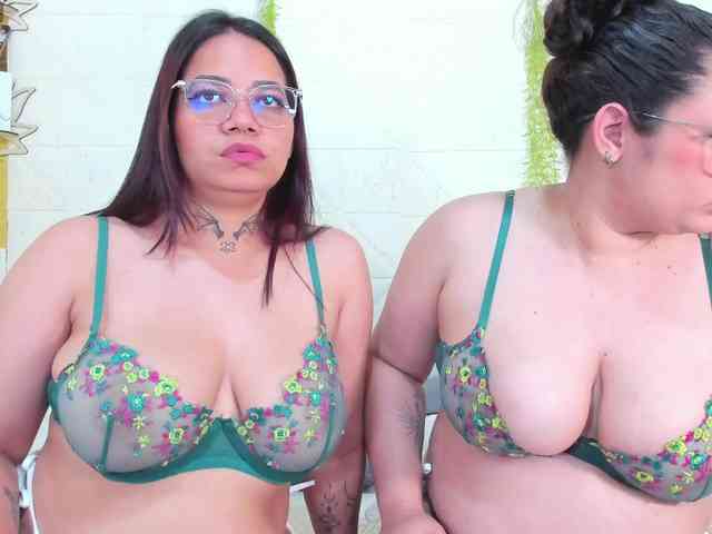 MABELANDDANNY webcam