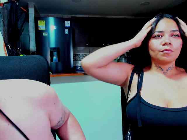 MABELANDDANNY webcam