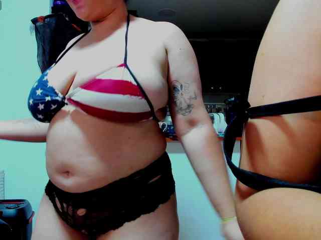 MABELANDDANNY webcam