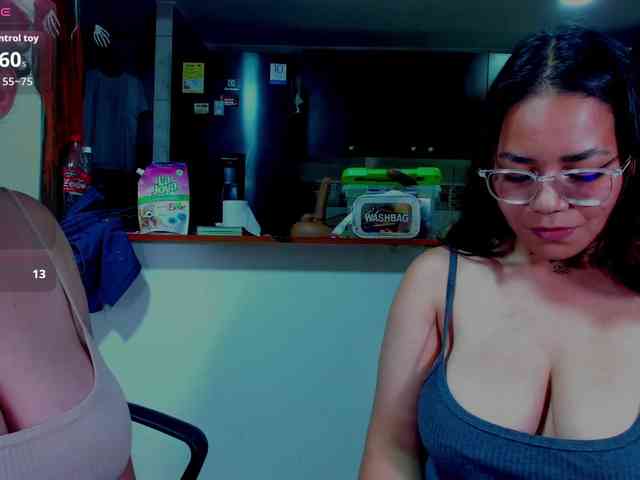 MABELANDDANNY webcam