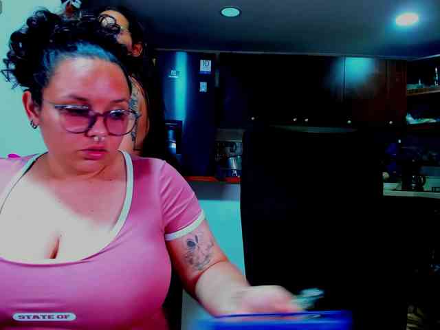 MABELANDDANNY webcam