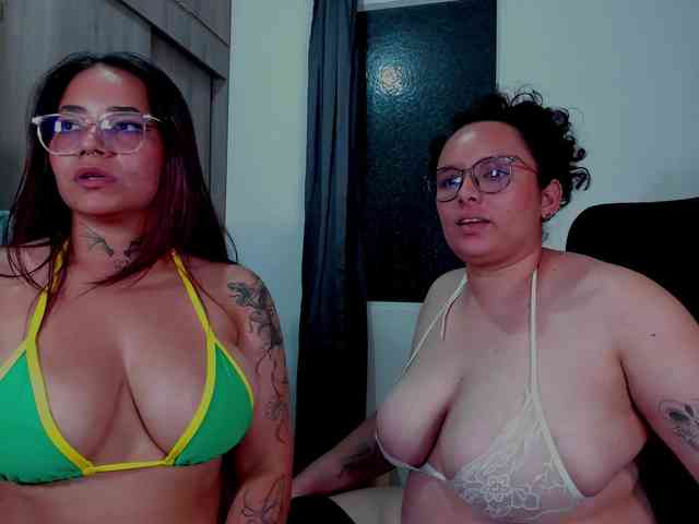 MABELANDDANNY webcam
