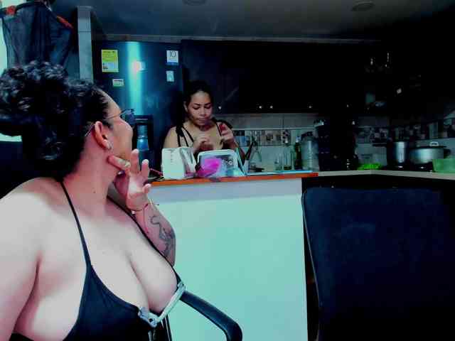 MABELANDDANNY webcam