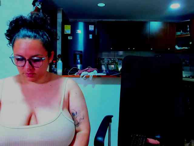 MABELANDDANNY webcam