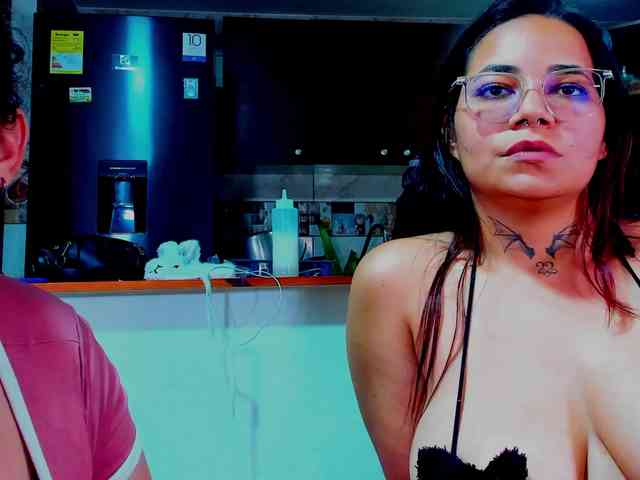 MABELANDDANNY webcam