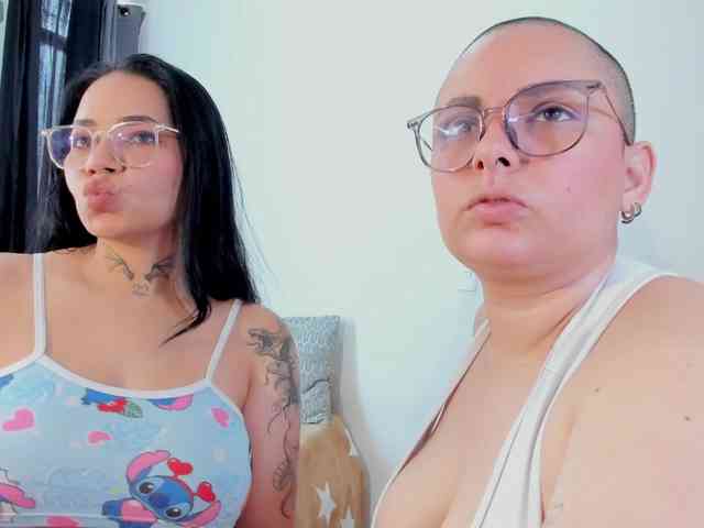 MABELANDDANNY webcam