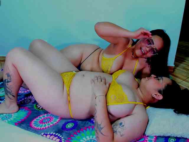 MABELANDDANNY webcam