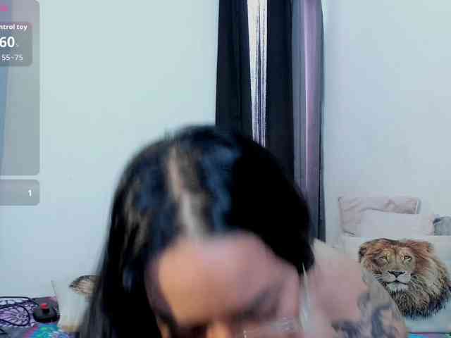 MABELANDDANNY webcam