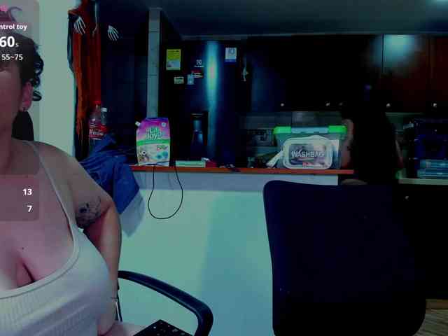 MABELANDDANNY webcam