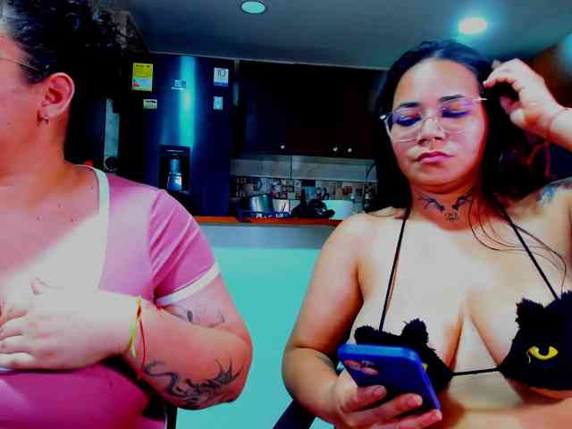 MABELANDDANNY webcam